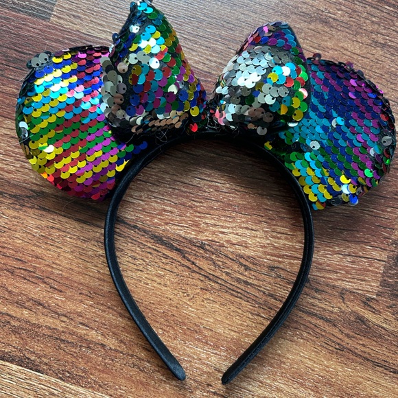 Sparkly Disney Mickey Ears - Picture 1 of 1